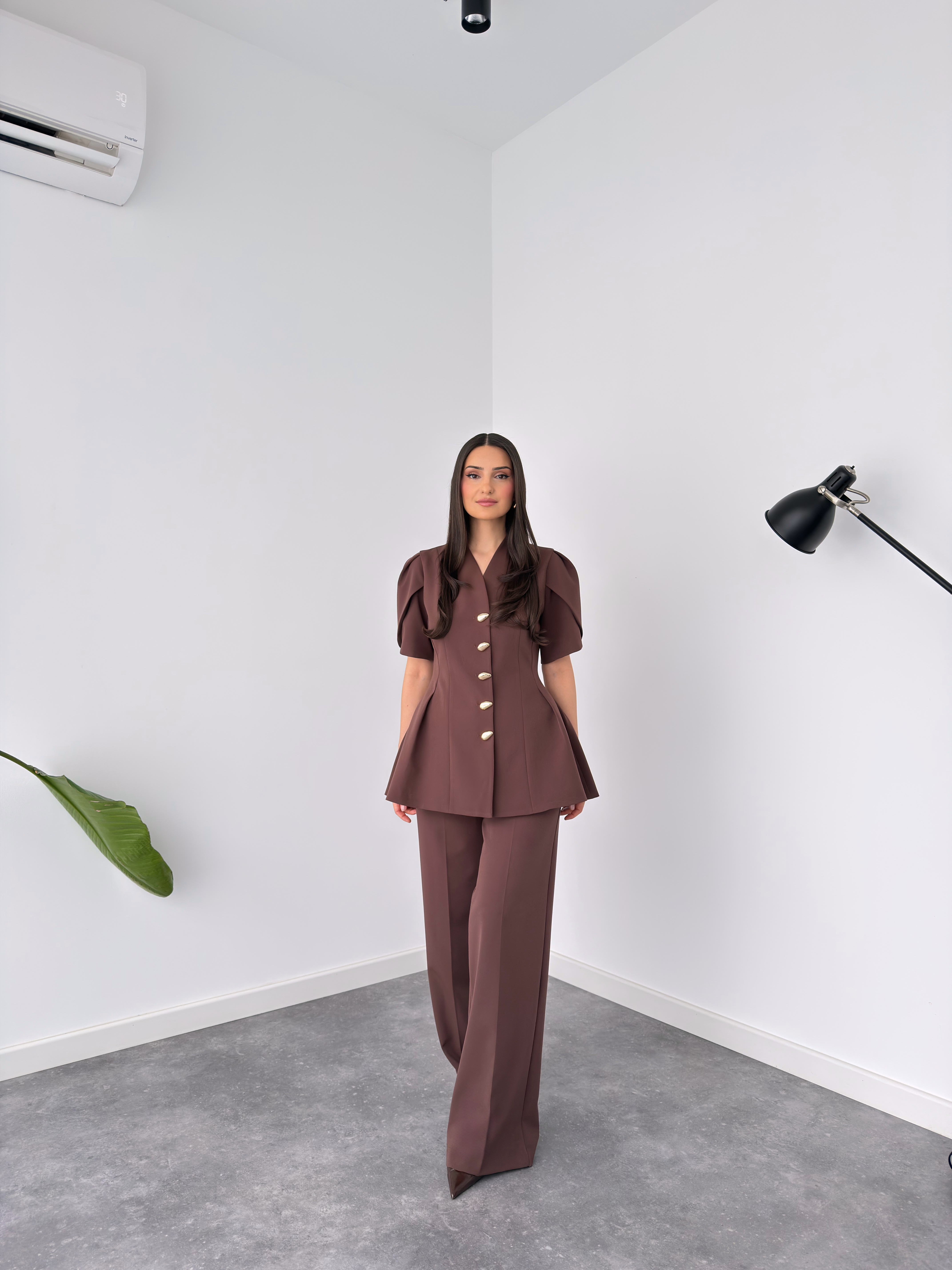 GOLD BUTTONS SHORT SLEEVE SET BROWN