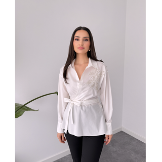 İŞLEME DETAYLI KRUVAZE MODEL BLUZ EKRU