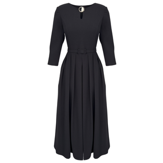 BLACK PLEATED DRESS WITH BROOCH DETAIL ON THE COLLAR