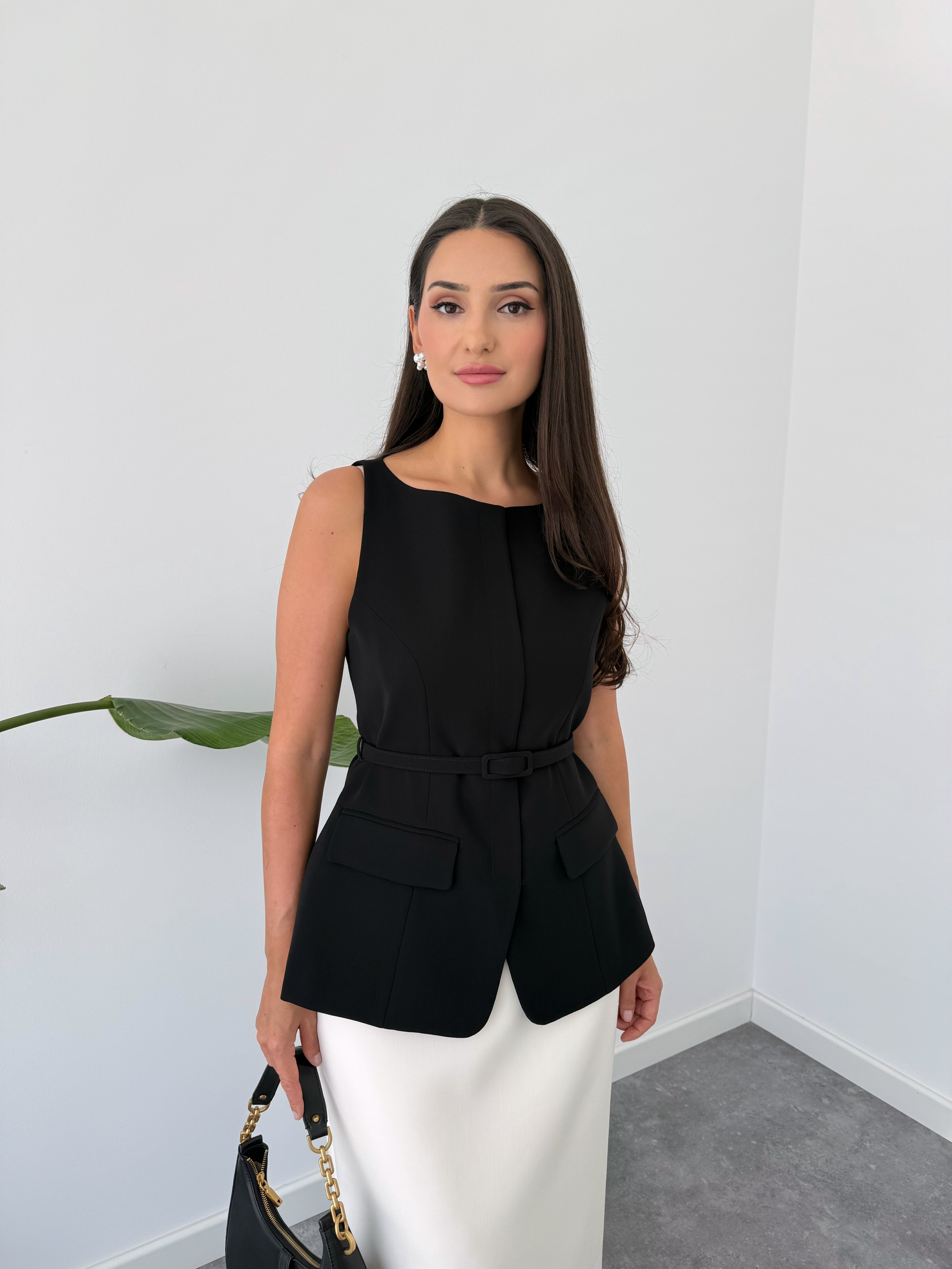 CASEY BELTED VEST BLACK