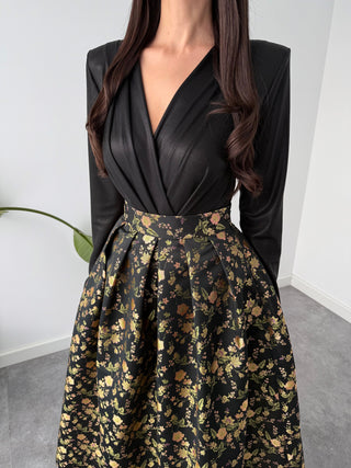 PLEATED DETAIL JAPANESE PATTERN JACQUARD SKIRT