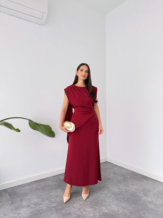 SHAWL DETAIL DRAPED DRESS IN BURGUNDY