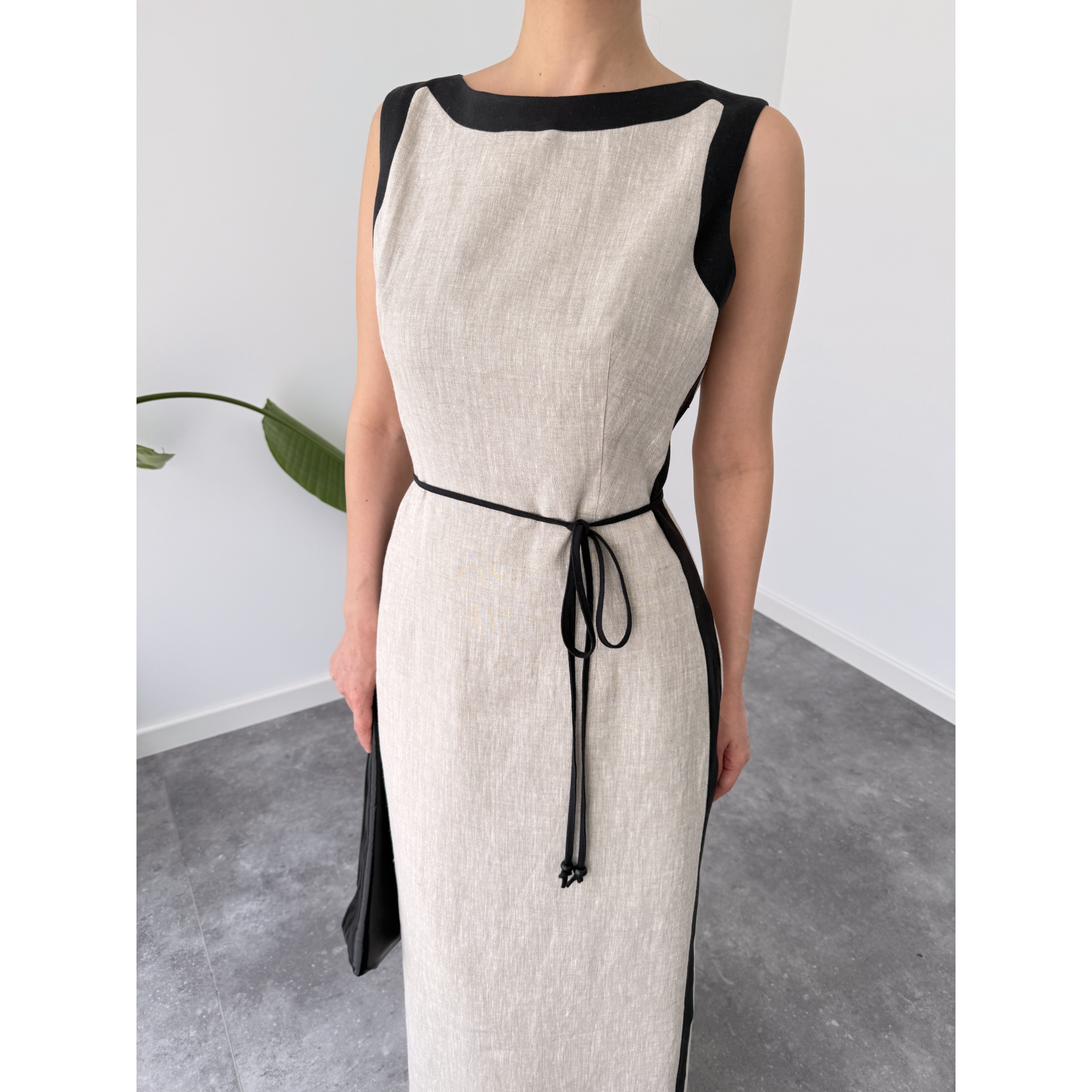 CONTRAST BAND DETAILED 100% LINEN DRESS