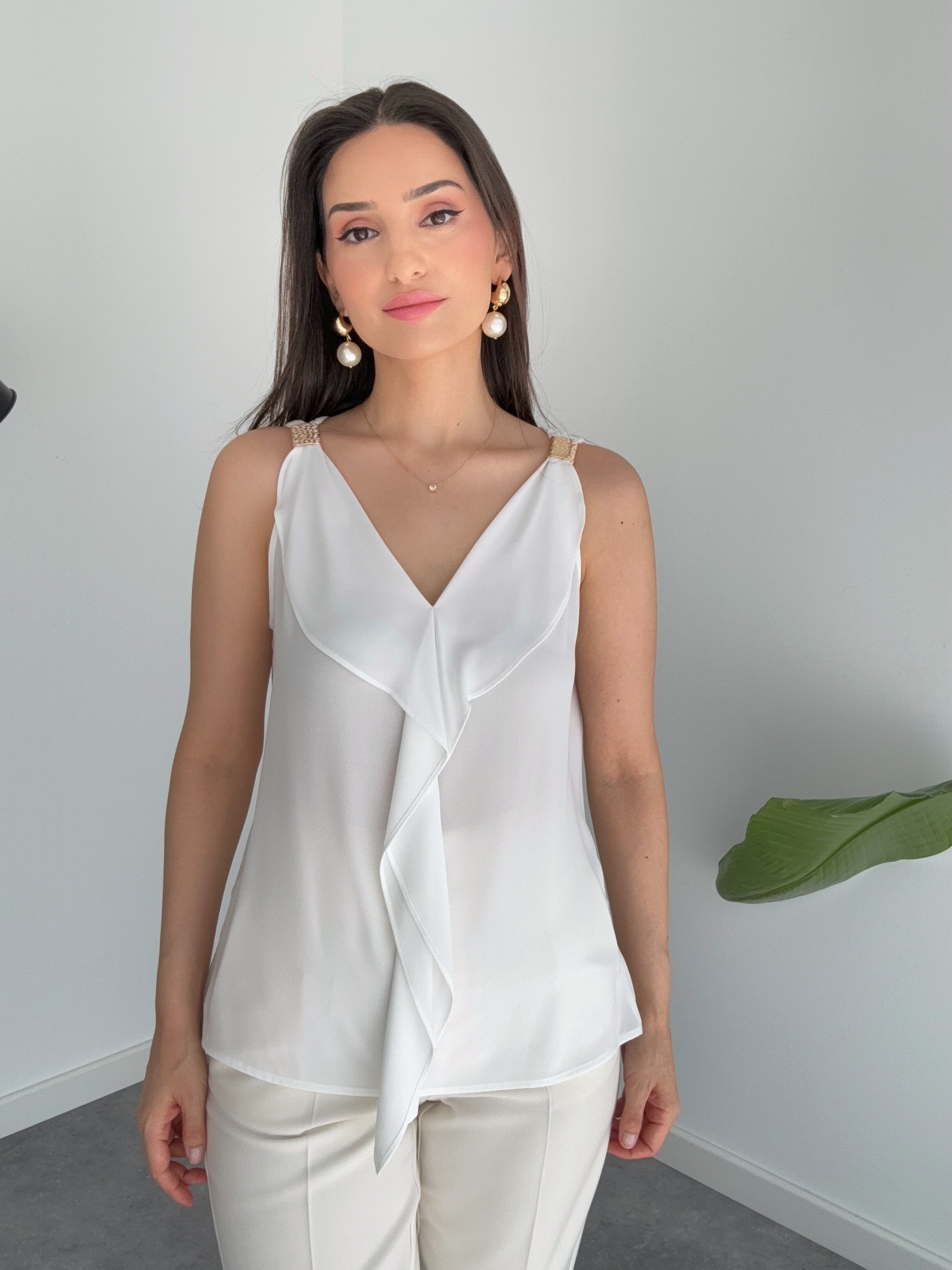 ACCESSORY SHOULDERS DETAILED V-NECK BLOUSE ECRU