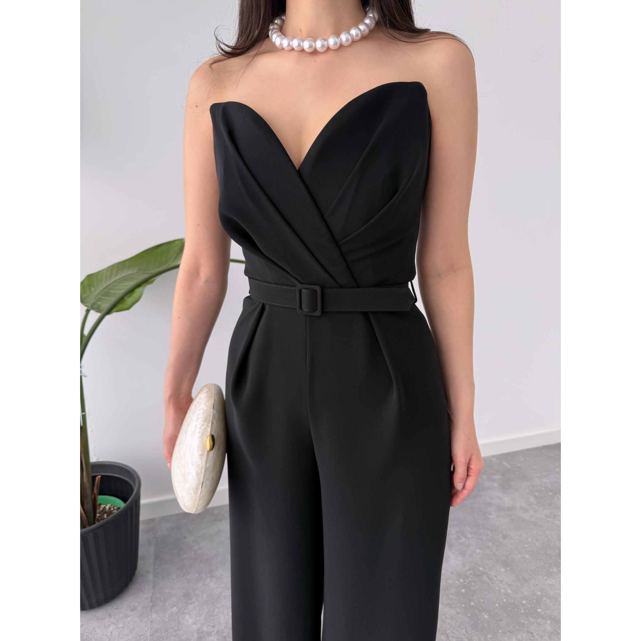 HEART COLLAR STRAPLESS JUMPSUIT BLACK