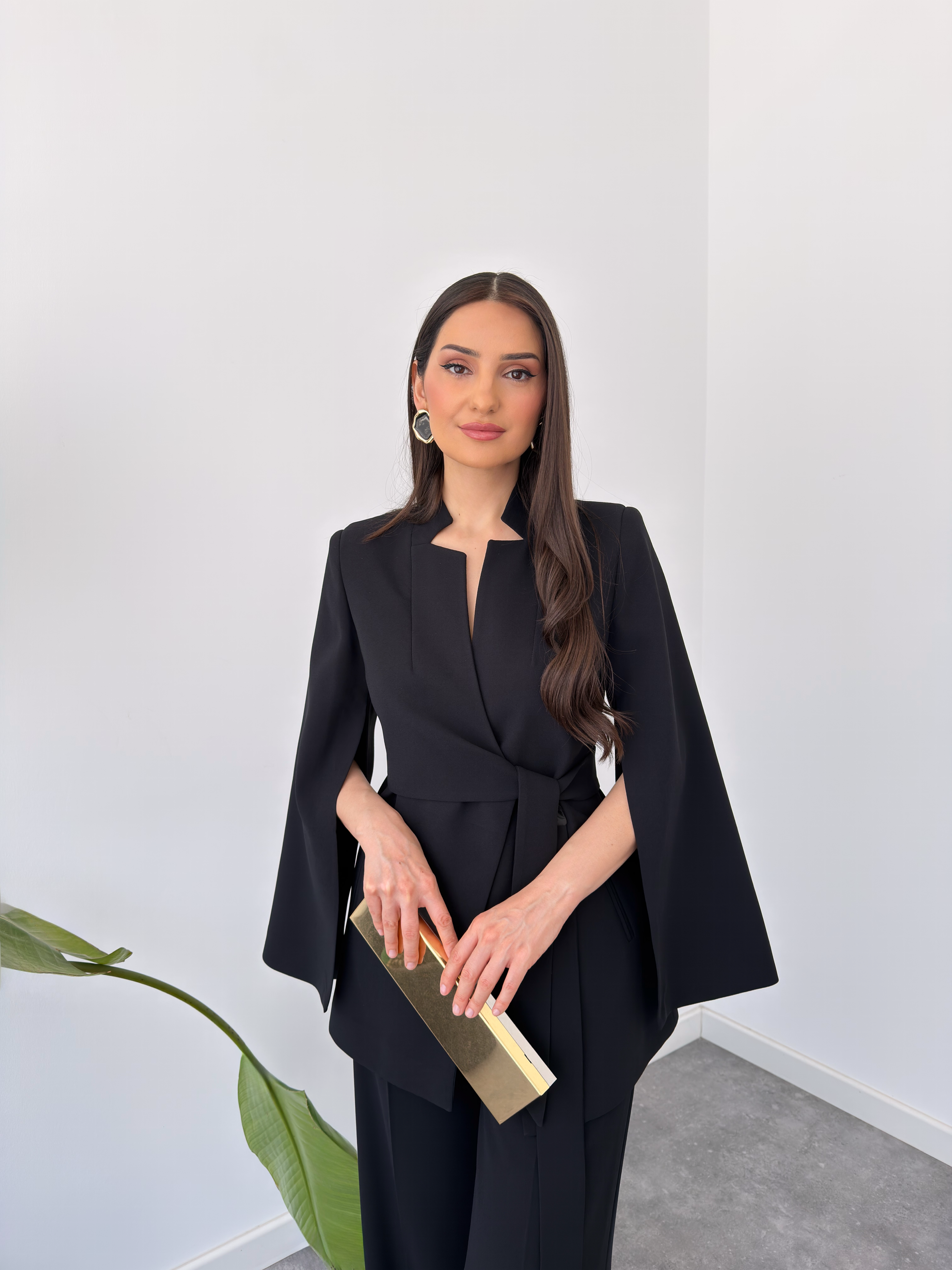 SLEEVE DETAIL WRAP TIE-FASTENING SET BLACK