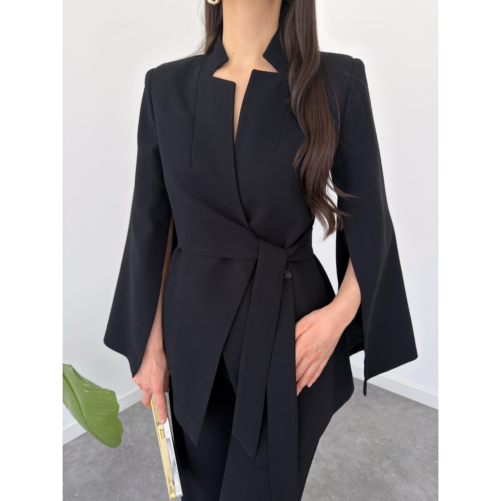 SLEEVE DETAIL WRAP TIE-FASTENING SET BLACK